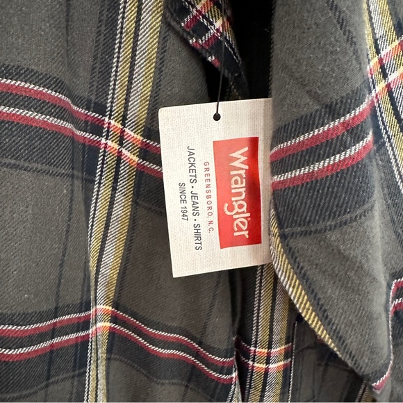 Wrangler 2XL flannel NWT - Picture 6 of 7